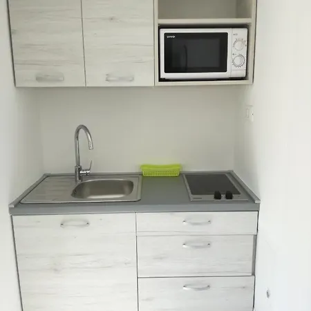 Апартаменти Apartman Anni *